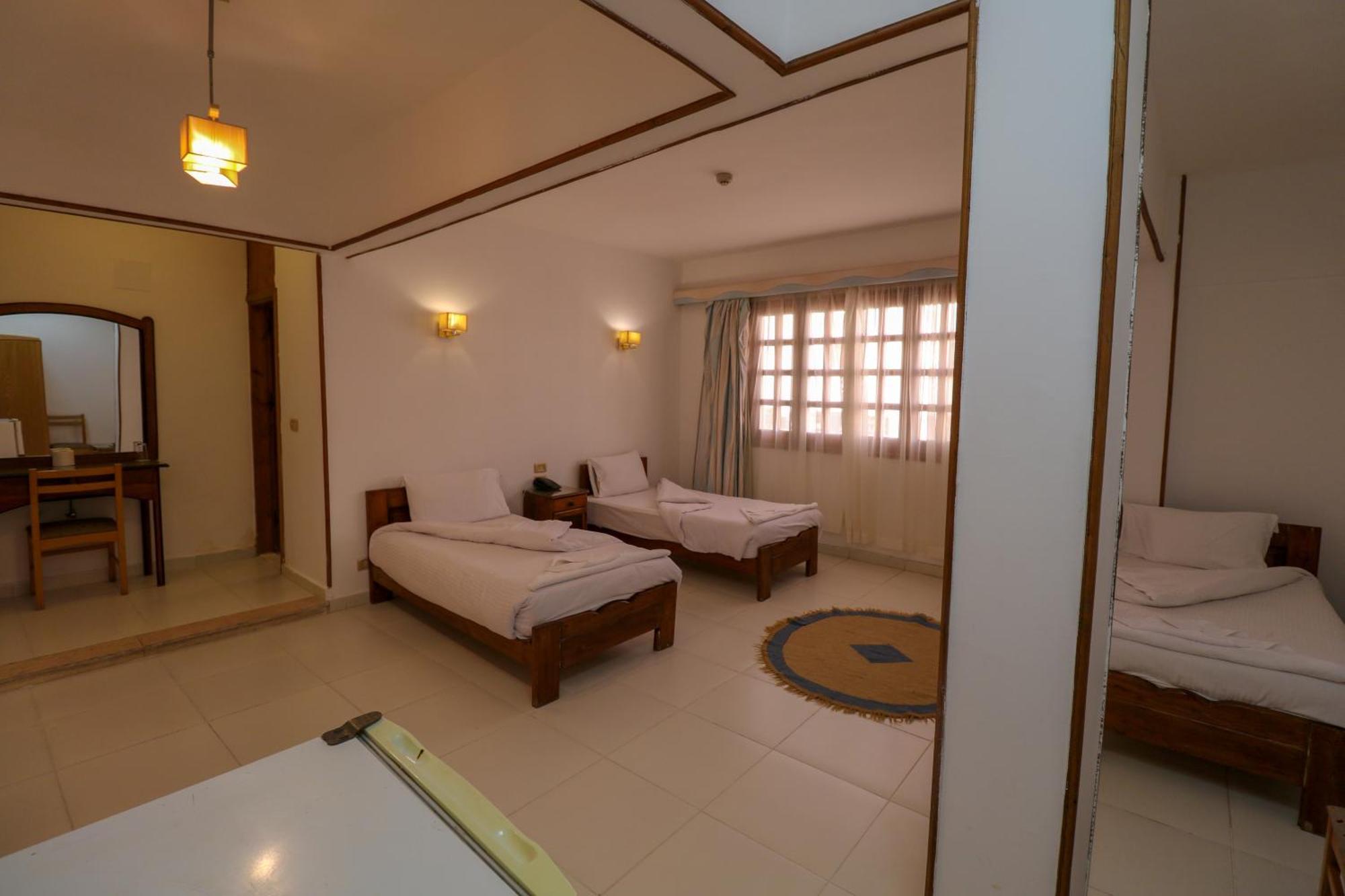 Resort Acacia 3*